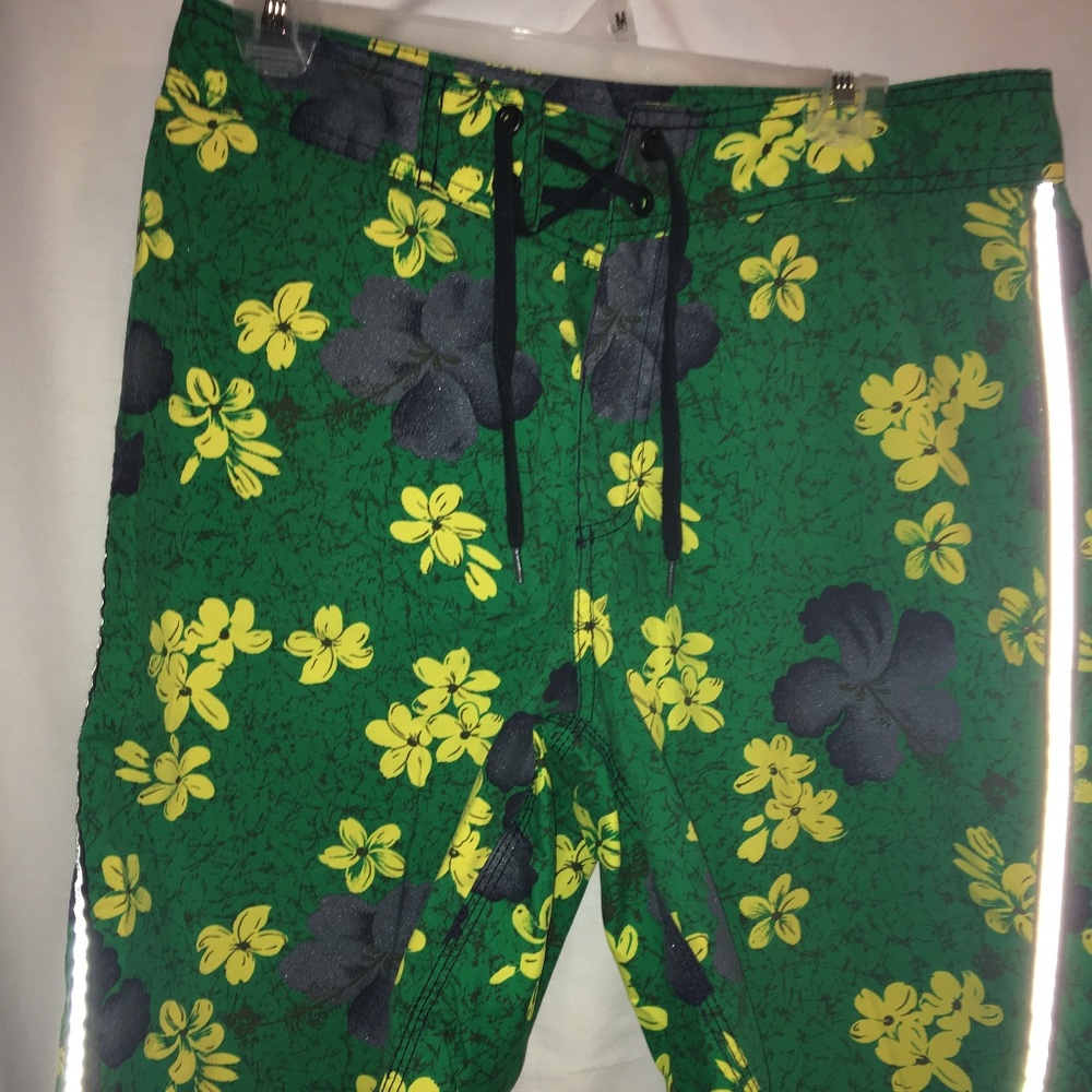 Hurley International Men's Large Board Shorts